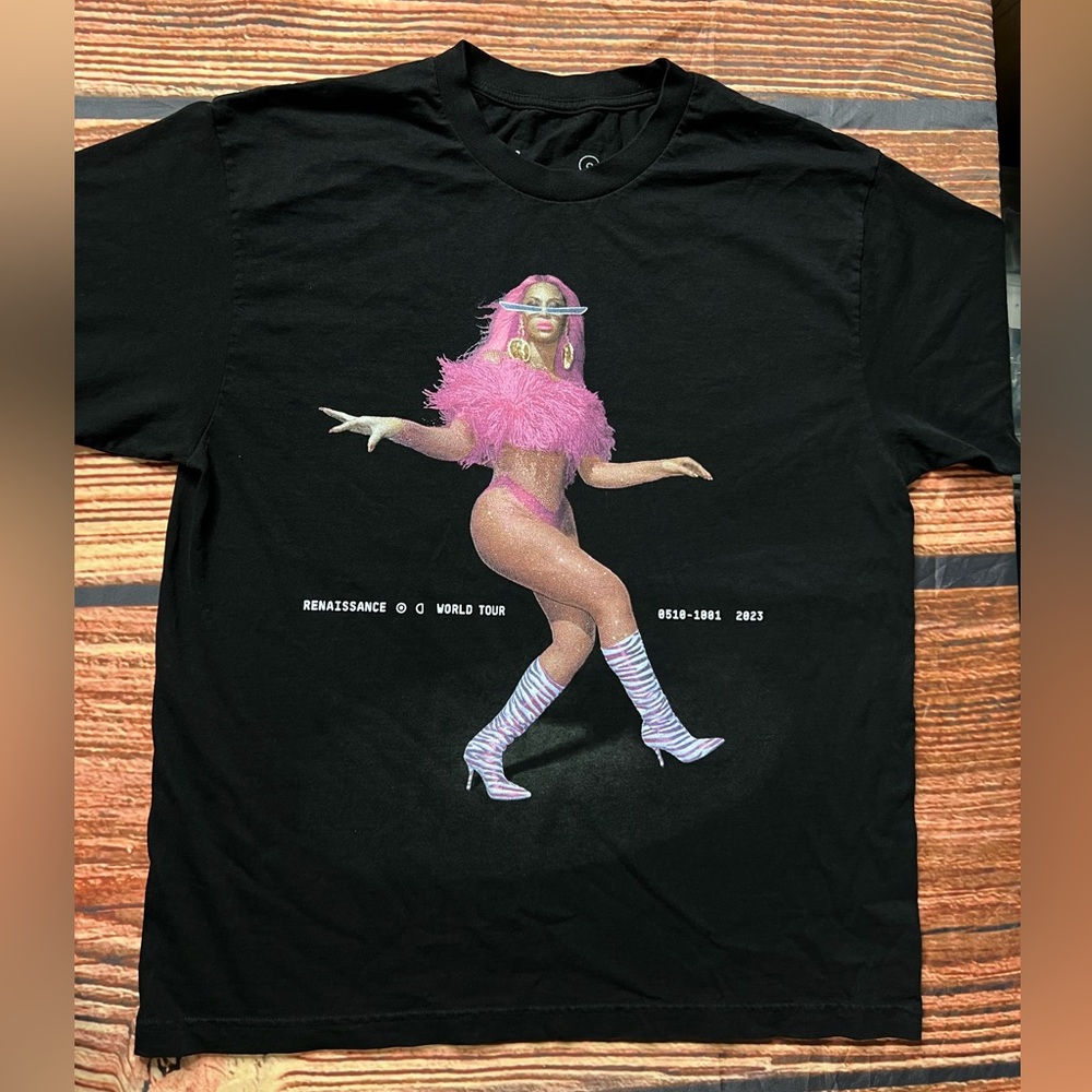 RARE Beyonce Year of Renaissance World Tour Exclusive Tshirt Size L